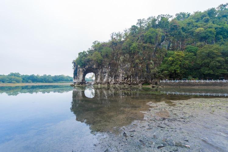 桂林象鼻山景区_桂林象鼻山景区在哪里