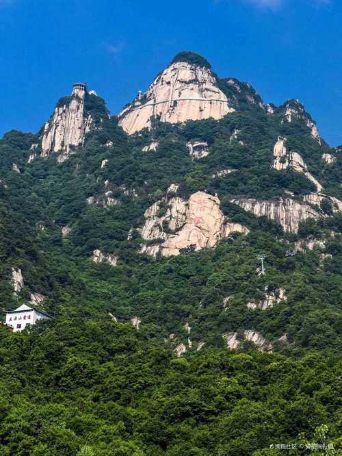 五朵山景区_南阳五朵山景区